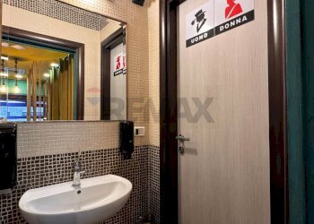 Bagno - Attività Commerciale via S. Giacomo dei Capri
4/6, Napoli - foto 13