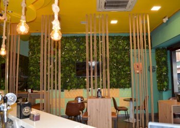 Sala da pranzo - Attività Commerciale via S. Giacomo dei Capri
4/6, Napoli - foto 24