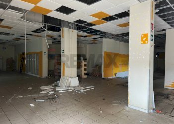 Parcheggio - Locale Commerciale Via Napoli
 
241, Arzano - foto 5