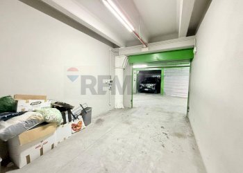 Parcheggio - Box Via Guido De Ruggiero, Napoli - photo 9