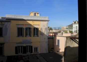 Edificio all\'aperto - Four-room apartment Via Giuseppe Mazzini
 
30, Pozzuoli - photo 33