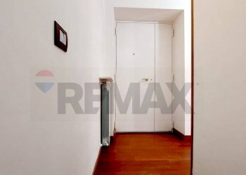 Hall / corridoio - Three-room apartment Via Giuseppe Mazzini
 
30, Pozzuoli - photo 1