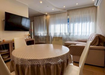 Soggiorno - Villa Bifamiliare Via Nicola Nicolini
 
68, Napoli - foto 5