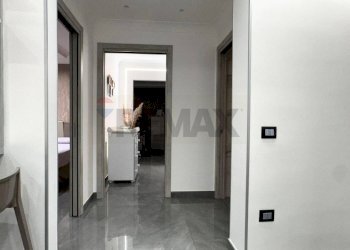 Hall / corridoio - Appartamento Via Nicola Nicolini
 
68, Napoli - foto 11