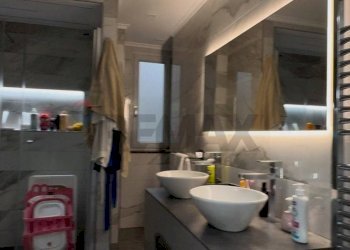 Bagno - Appartamento Via Nicola Nicolini
 
68, Napoli - foto 21