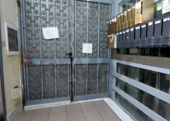 Ricezione / Lobby - Bilocale Corso Novara
 
92, Napoli - foto 5