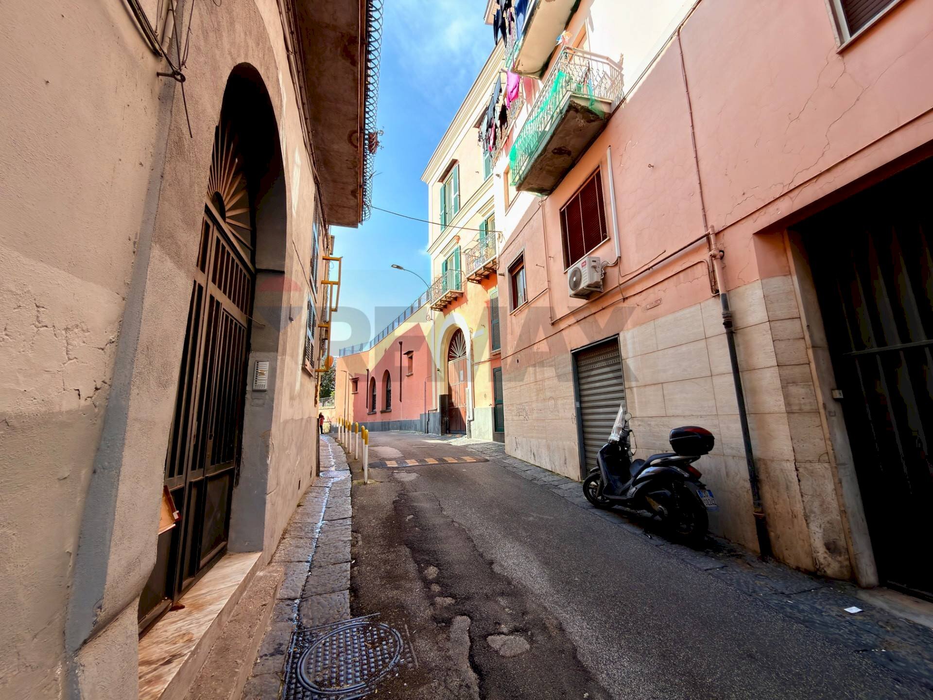 Edificio all\'aperto - Bilocale VIA BARONE
1, Napoli - foto 2