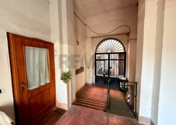 Ricezione / Lobby - Bilocale VIA BARONE
 
1, Napoli - foto 10