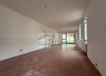 Foto 2 - Locale Commerciale Via Dei Vestini
 
114, Chieti - foto 2