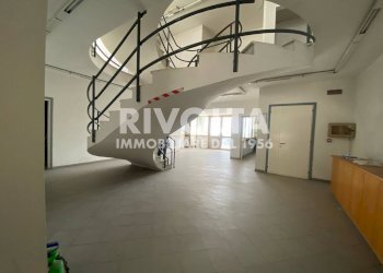 Foto 1 - Capannone Via dei Piani di Monte Savello, Roma - foto 1