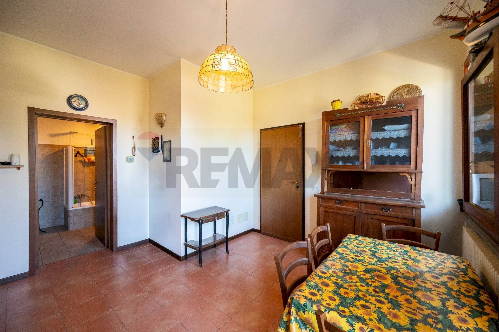 Sala da pranzo - Bilocale piazza tarquinio luppi
 
4, Sala Baganza - foto 2