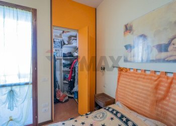 Camera / camera da letto - Bilocale piazza tarquinio luppi
 
4, Sala Baganza - foto 15