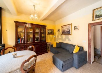 Sala da pranzo - Semi-detached house Strada Martiri della Libertà
228, Sorbolo Mezzani - photo 2