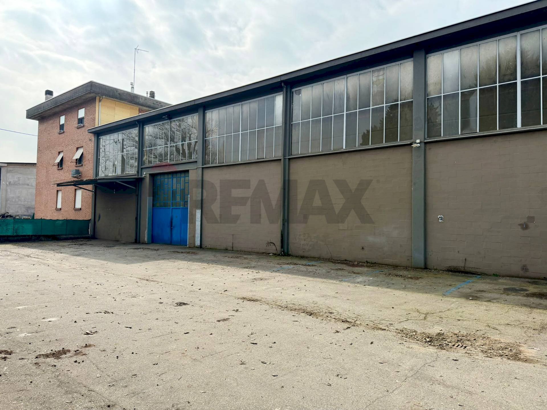 Edificio all\'aperto - Shed Via Monte Sporno
 
18, Parma - photo 1