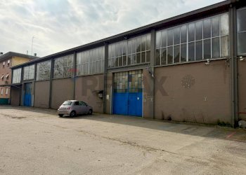 Edificio all\'aperto - Shed Via Monte Sporno
 
18, Parma - photo 7