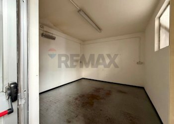 Stanza vuota - Shed Via Monte Sporno
 
18, Parma - photo 21