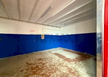 Stanza vuota - Shed Via Monte Sporno
 
18, Parma - photo 24