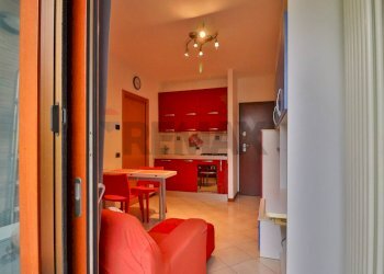 Sala da pranzo - Bilocale Largo Michelangelo Buonarroti
 
20, Reggio nell'Emilia - foto 5