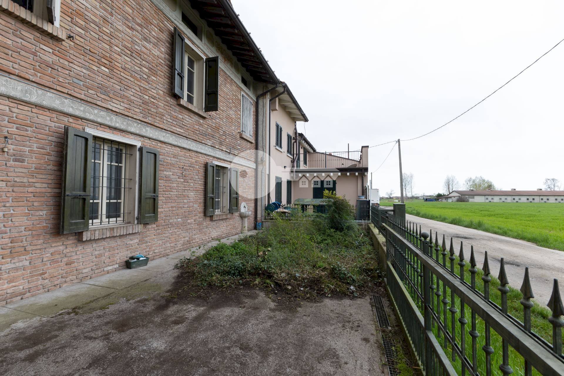 Foto 3 - Casa indipendente Cascina Cucchetta
 
8, Leno - foto 3