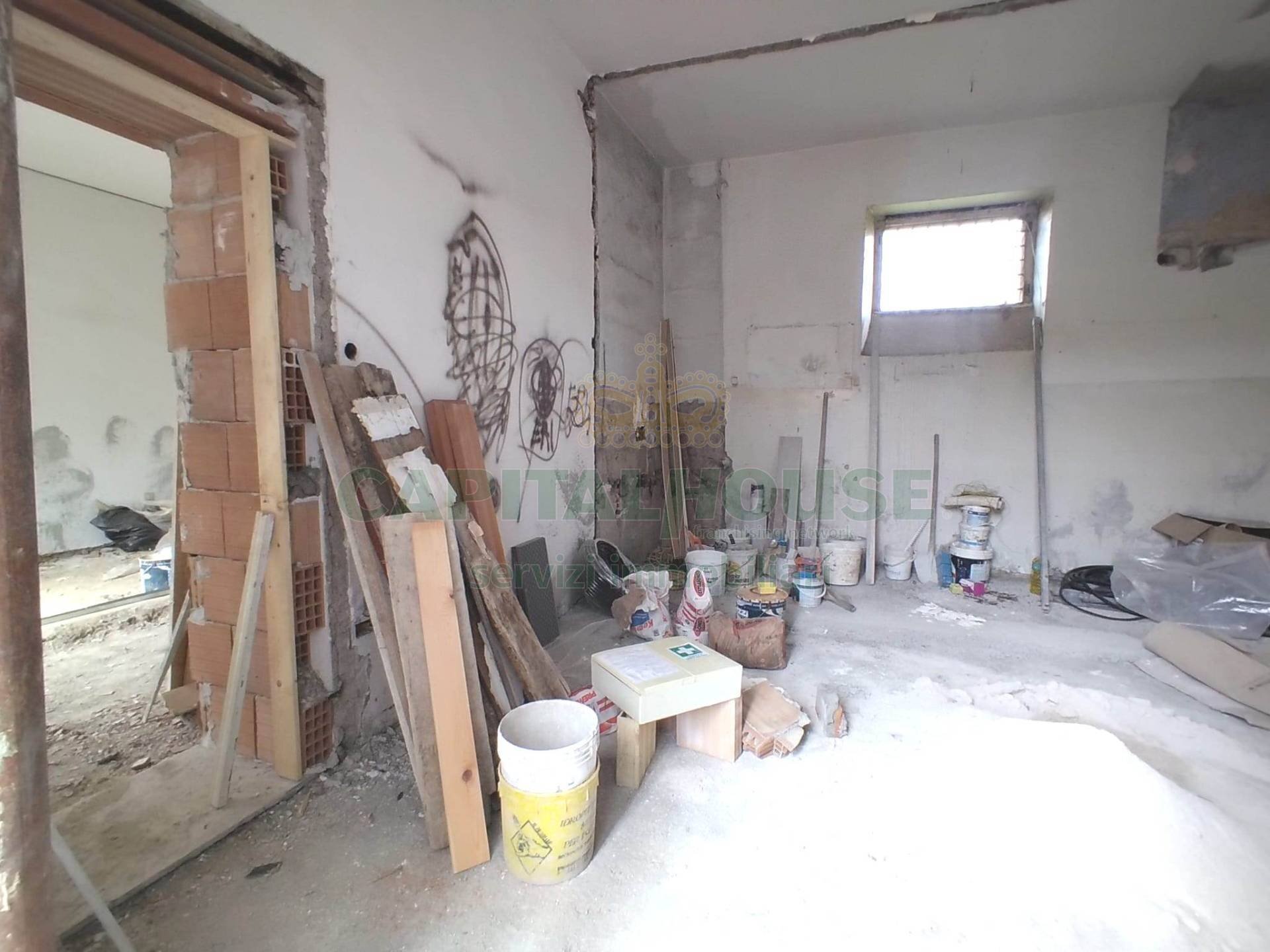 Foto 3 - Two-room apartment VIA F.DE SIMONE, Santa Maria Capua Vetere - photo 3