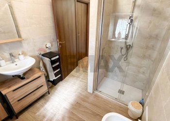 Bagno - Villa Strada Reggionale
 
82, Campodimele - photo 13