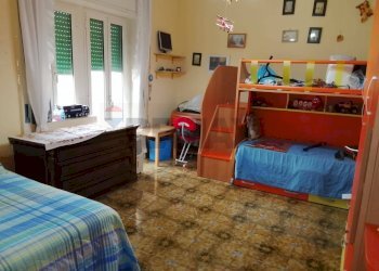 Camera / camera da letto - Three-room apartment Sessa Aurunca - photo 3