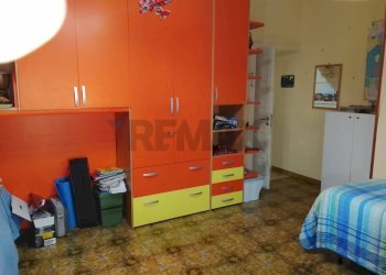 Camera / camera da letto - Three-room apartment Sessa Aurunca - photo 9