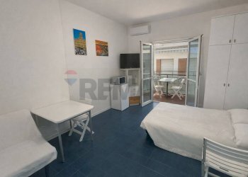 Camera / camera da letto - One-room apartment Via Messina, Gaeta - photo 1