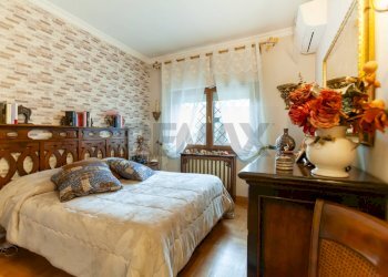 Camera / camera da letto - Three-room apartment Via Del Fosso Dell'acqua Mariana
 
117, Roma - photo 10