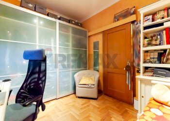 Ufficio - Three-room apartment Via Del Fosso Dell'acqua Mariana
 
117, Roma - photo 13