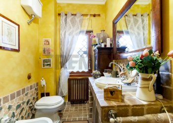 Bagno - Three-room apartment Via Del Fosso Dell'acqua Mariana
 
117, Roma - photo 16