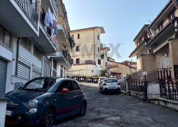 Edificio all\'aperto - Box Monterotondo - photo 4