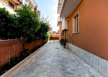 Non correlato - Four-room apartment Via Serravalle Di Chienti
 
22, Roma - photo 1