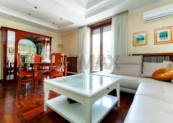 Sala da pranzo - Four-room apartment Via Serravalle Di Chienti
 
22, Roma - photo 2