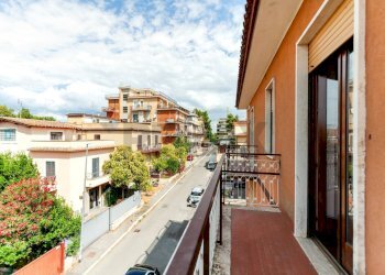 Balcone - Four-room apartment Via Serravalle Di Chienti
 
22, Roma - photo 20
