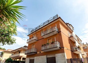 Edificio all\'aperto - Four-room apartment Via Serravalle Di Chienti
 
22, Roma - photo 28