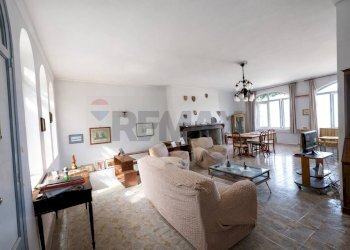 Soggiorno - Villa corso vittorio emanuele
 
8, Casamicciola Terme - photo 4