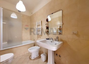 Bagno - Two-room apartment via colonnello tommaso masala
 
42, Roma - photo 14