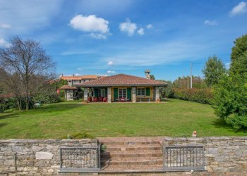 Foto 1 - Villa Via cascina lunghi, Gattico-Veruno - foto 1