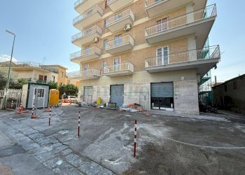 Foto 1 - Locale Commerciale Via Principe di Piemonte, Roccarainola - foto 1