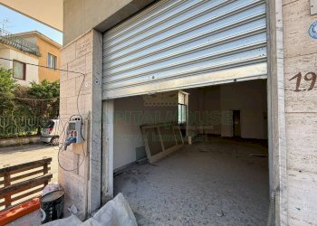 Foto 2 - Locale Commerciale Via Principe di Piemonte, Roccarainola - foto 2