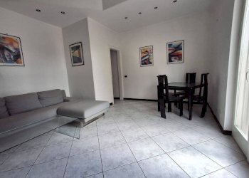 Salone - Two-room apartment Taranto - photo 1