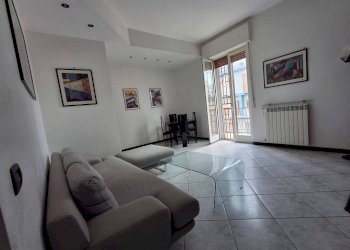 Salone - Two-room apartment Taranto - photo 3