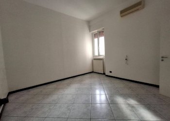 Camera da letto - Two-room apartment Taranto - photo 22