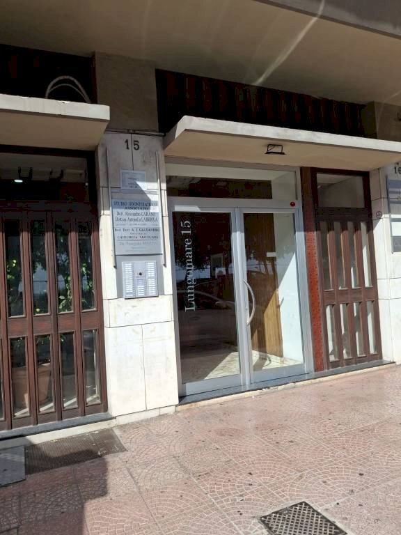 Ingresso - Office Lungomare Vittorio Emanuele III, 15, Taranto - photo 1