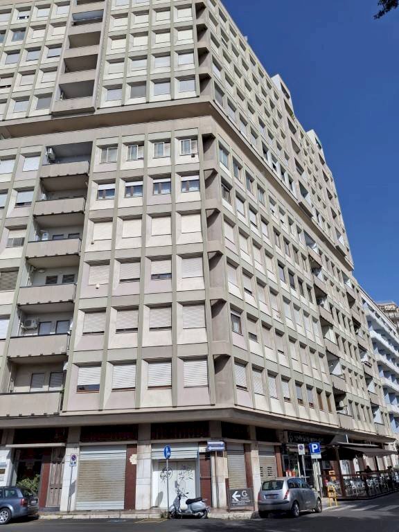 Facciata - Office Lungomare Vittorio Emanuele III, 15, Taranto - photo 2