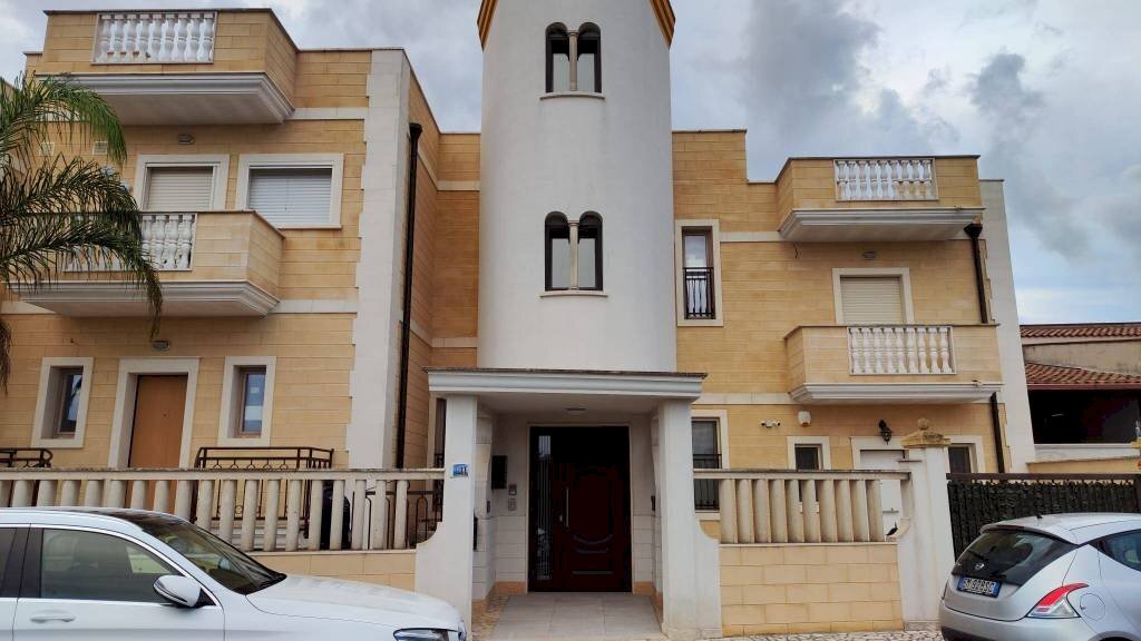 Facciata - Quadrilocale Lizzano - foto 1