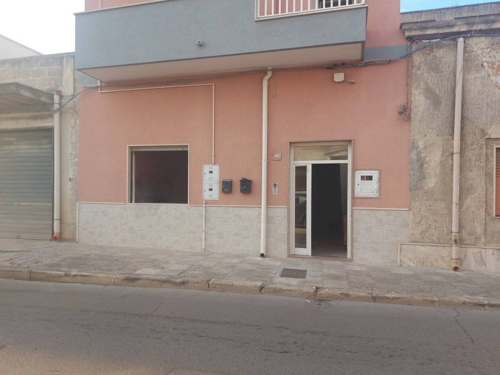 Facciata - Quadrilocale via Giuseppe Mazzini, 62, Carosino - foto 2