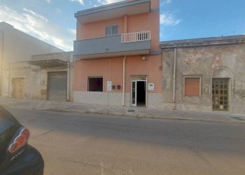 Facciata - Quadrilocale via Giuseppe Mazzini, 62, Carosino - foto 1