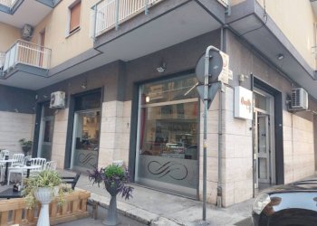 Facciata - Bar Tavola Calda - Fredda Taranto - foto 6